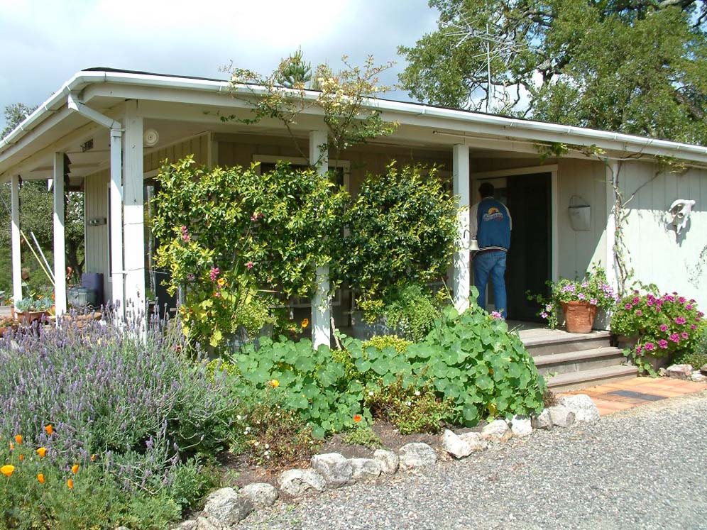 Cottage Entry